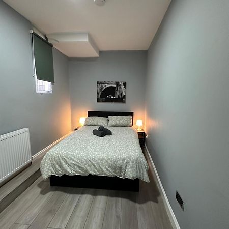 Central London - Ground Floor 2 Bedrooms Apartment Εξωτερικό φωτογραφία